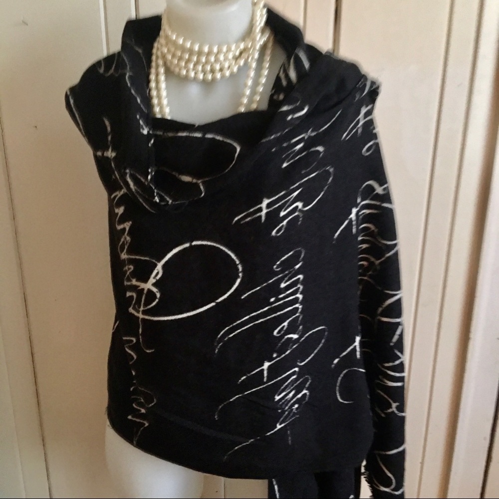 Emily Dickenson Poem Scarf - 28 x80 black /ivory